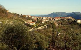 Agriturismo Il glicine e la lucerna